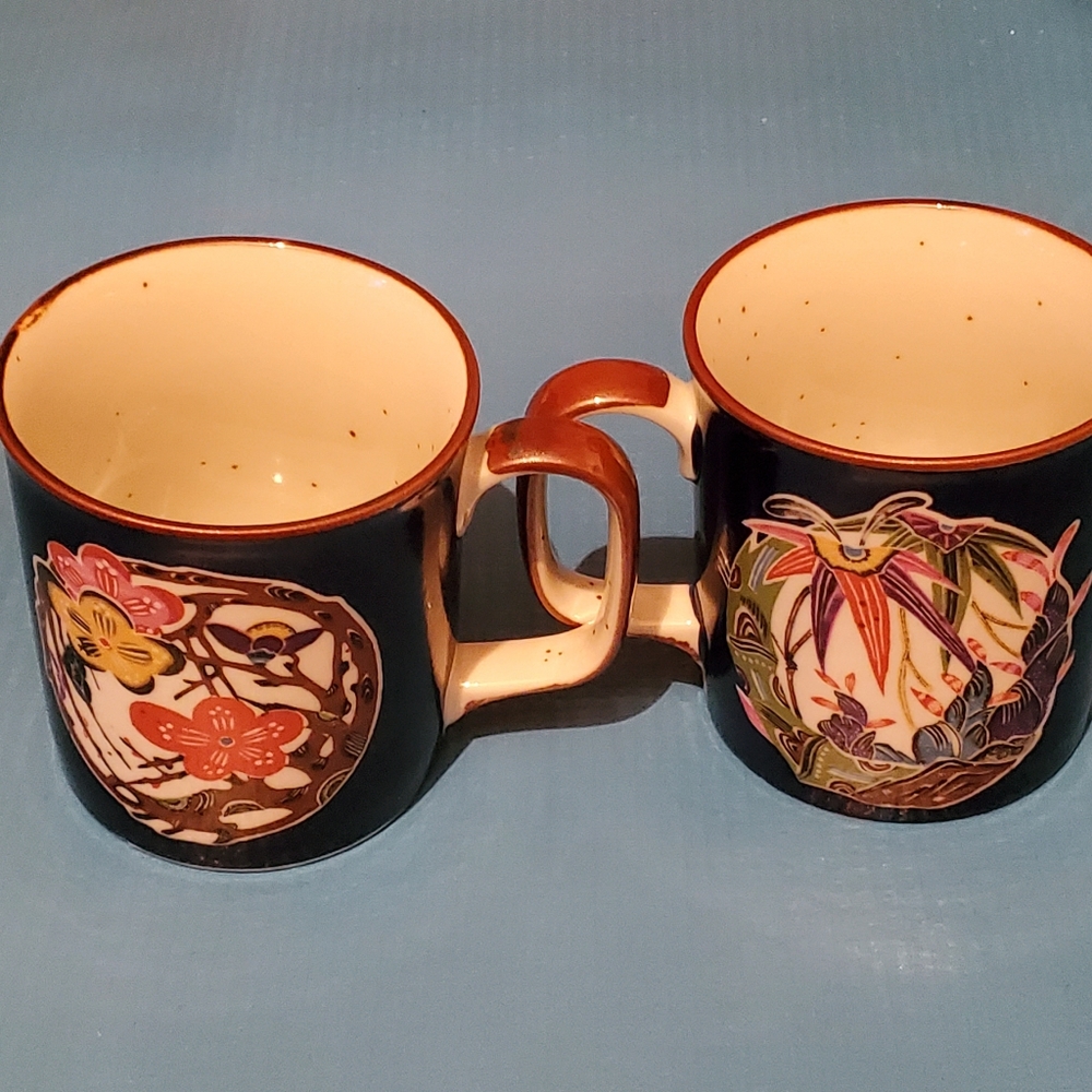 Imari Style Set of 2 Coffee Cups Blue Floral Speckled Ceramic Japan